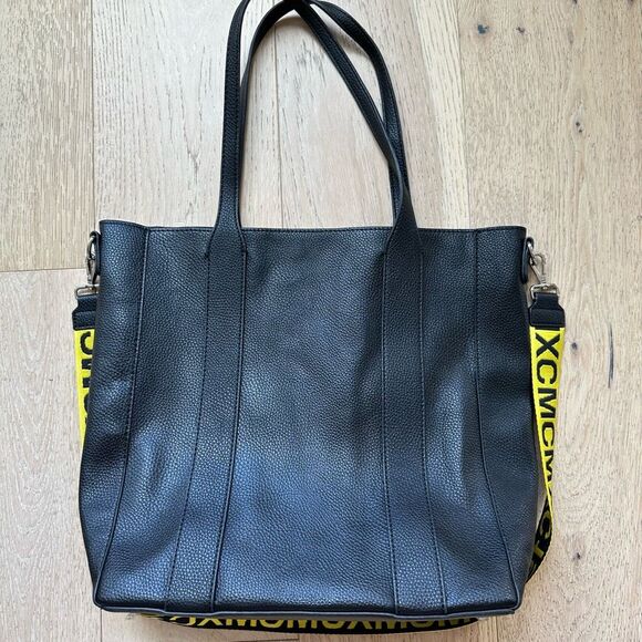 Steve Madden Black Yellow Strap Leather Book Work Large Travel Tote - Picture 2 of 8